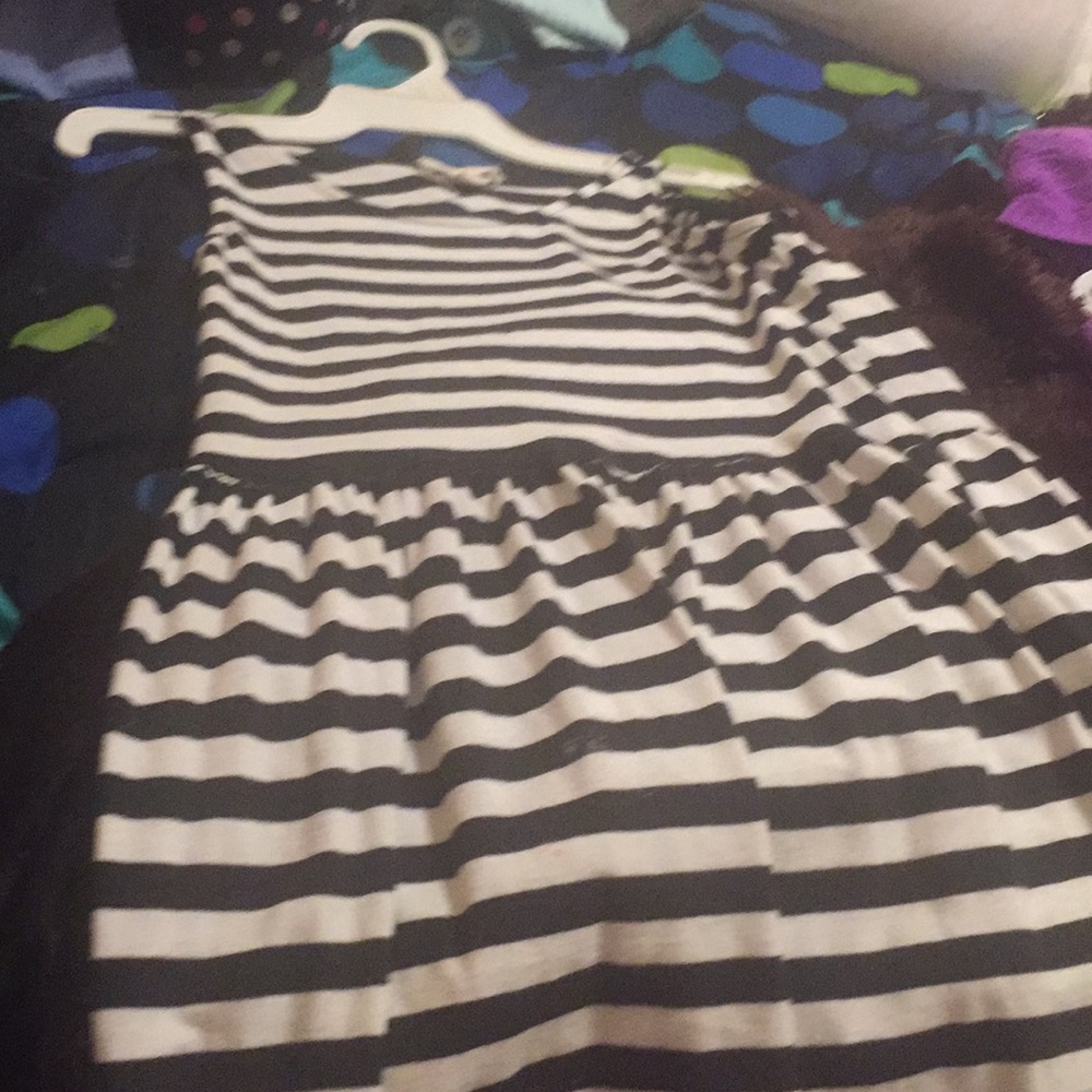 Stirped down dress ( black)